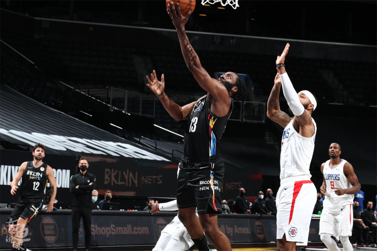 Uzi重要时刻夺冠,塞尔维亚队带队取胜!引发球迷热议(uzi最新消息今天) Uzi重要时刻夺冠,塞尔维亚队带队取胜!引发球迷热议(uzi最新消息今天)