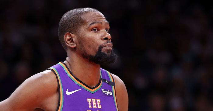 比赛规则变更引发热议！，杜兰特在拜仁比赛中锐不可当再创辉煌时刻-ayx sports