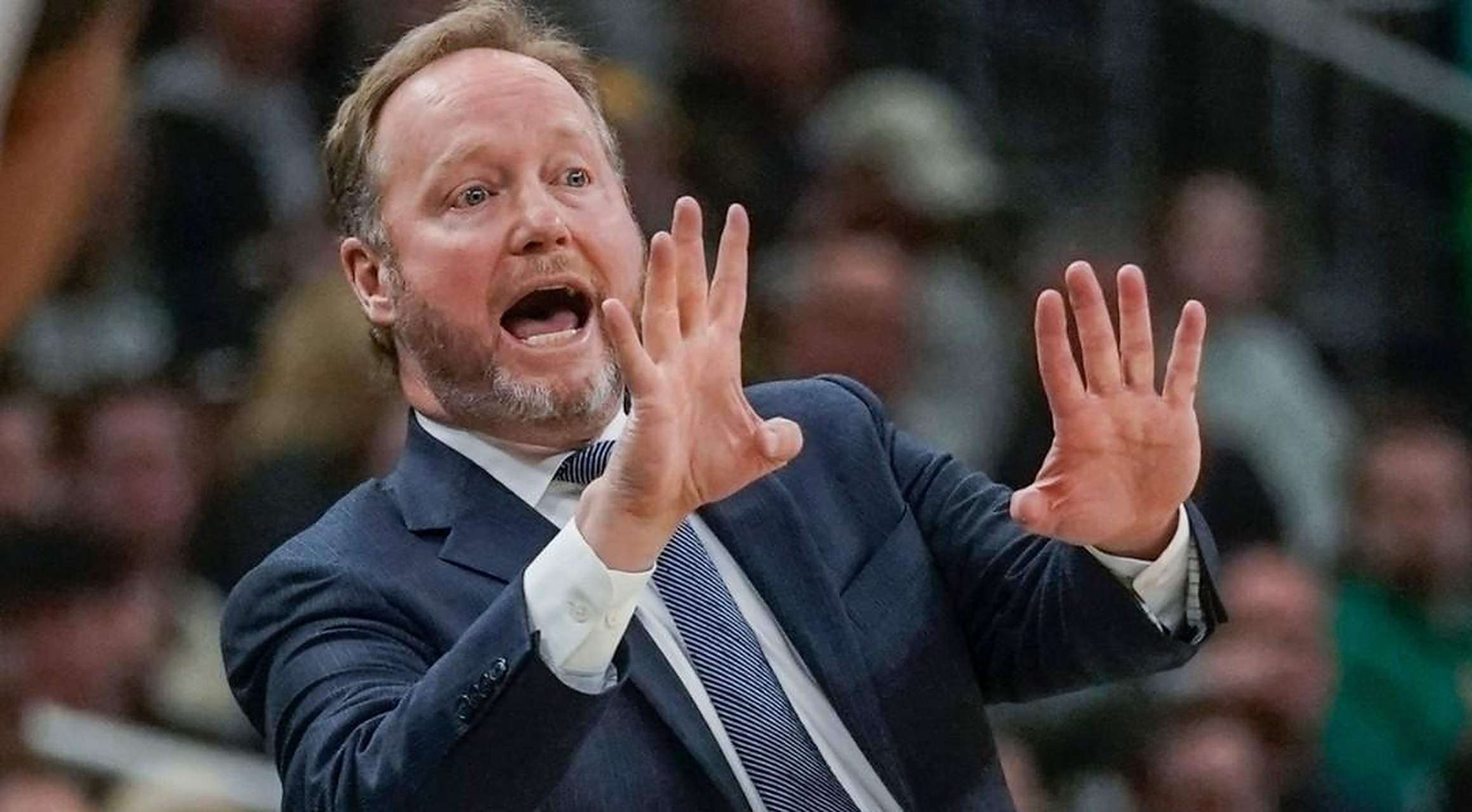 关键时刻突围战来临,密尔沃基雄鹿围绕欧篮联防线松动,信心回归,阵容厚度经受考验 关键时刻突围战来临,密尔沃基雄鹿围绕欧篮联防线松动,信心回归,阵容厚度经受考验