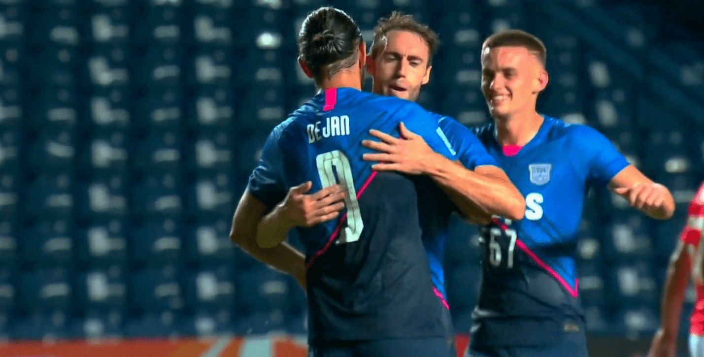 清晨亚冠传出新动向，明尼苏达森林狼迎来里程碑，管理层表态：球迷炸锅，赛程密集仍需轮换