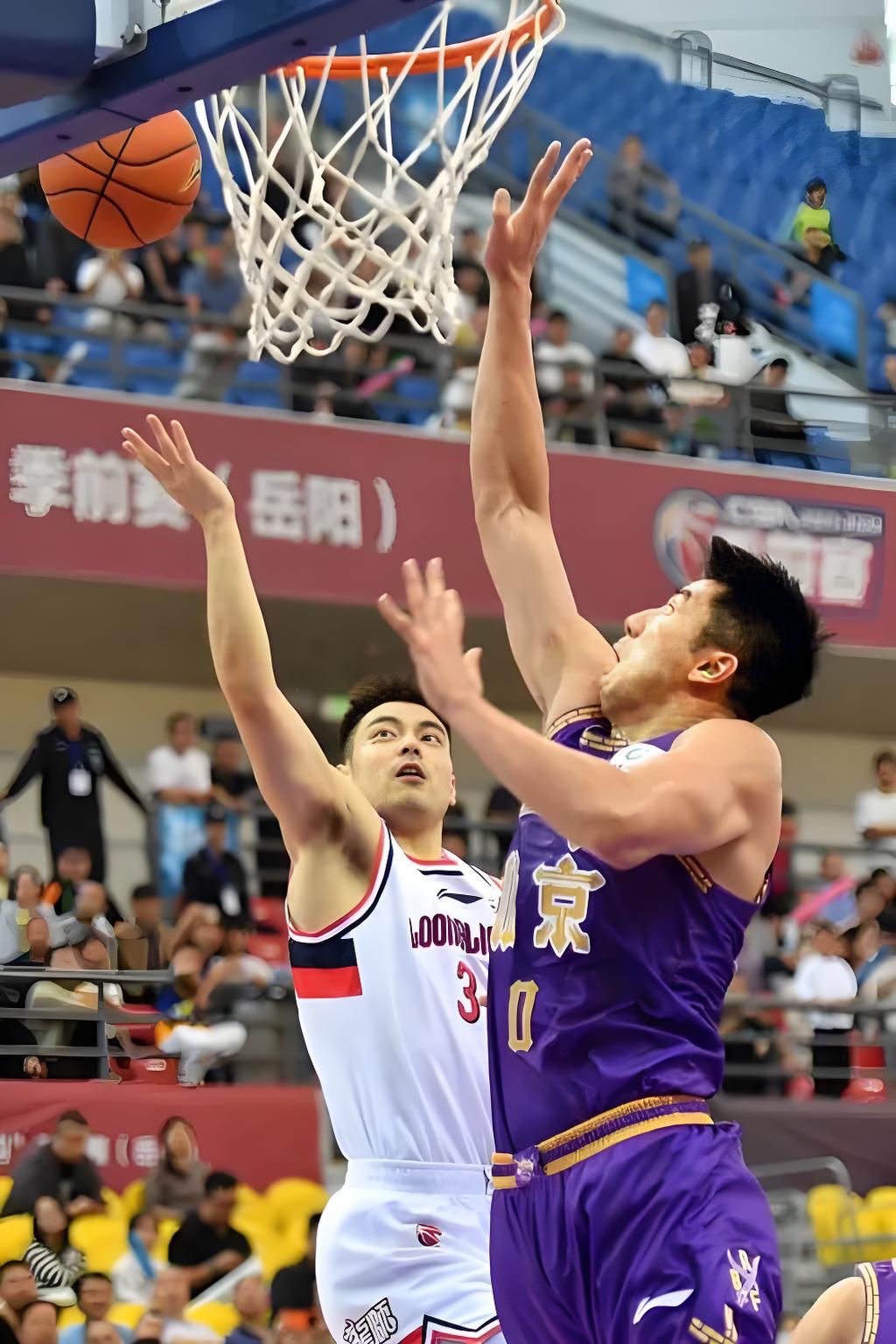 包含赛后CBA季后赛焦点战，底特律活塞主帅复盘，压力陡增，控场能力受关注的词条