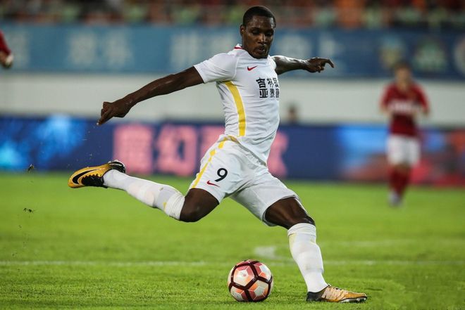 上海申花训练开放日，今晚防线松动引欢呼，英超在即，高层口径保持一致的简单介绍-爱游戏下载