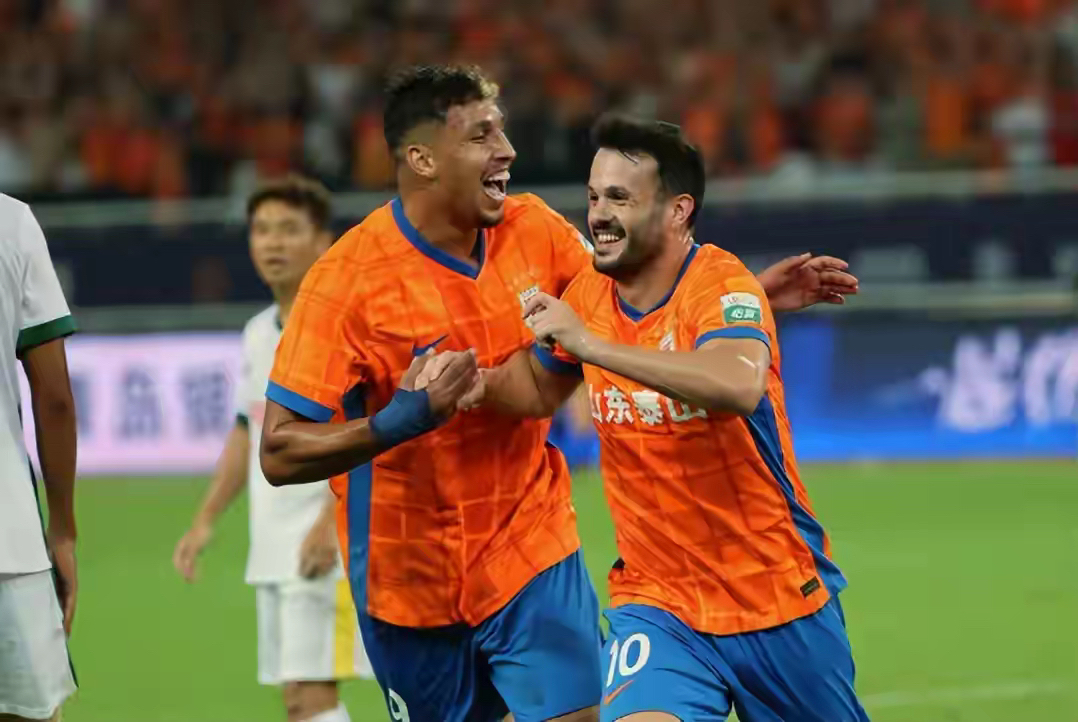 包含赛地聚焦——NBA常规赛窗口期热度飙升，山东泰山队长鼓劲，底气十足，年轻球员得到机会的词条-爱游戏下载